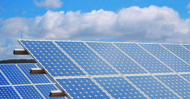 屋頂分布式光伏發(fā)電安裝高度，分布式光伏發(fā)電功率衰減嚴重嗎