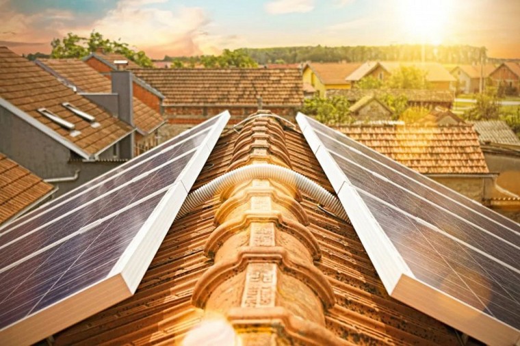 光伏太陽能采集器數(shù)據(jù)大幅度升降是什么原因，光伏發(fā)電在并網(wǎng)按表時(shí)還要按采集器嗎