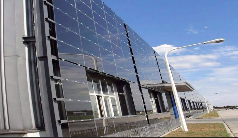 光伏玻璃優(yōu)缺點(diǎn)，光伏玻璃和硅片的區(qū)別